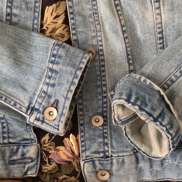 Jean Jacket - Picture 4 of 5